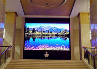 Lo schermo di visualizzazione principale dell'interno locativo 1R1G1B P3.91 P4.81 DC5V alluminio della pressofusione per lo stadiuo della sala riunioni TV