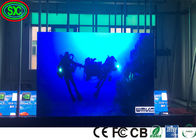 Lo schermo dell'interno TV di Digital dell'esposizione dello sputo il LED Hd ha condotto video di cartello dello schermo della parete 3840hz per la pubblicità di eventi