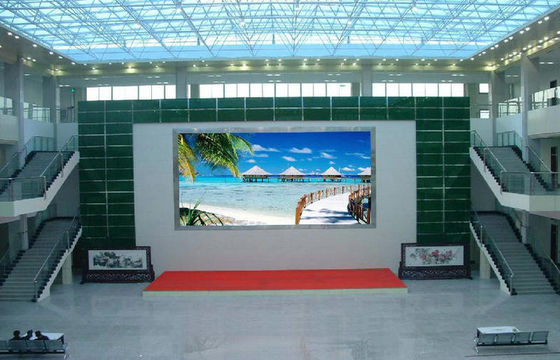 Prezzo buono Il colore pieno dell'interno del tabellone del LED dello SPUTO P10 ha condotto le alte risoluzioni 320mm x 160mm dell'esposizione in linea
