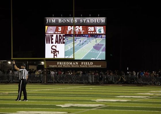 Schermo LED SMD per installazione fissa esterna P10 Schermo pubblicitario LED parete LED