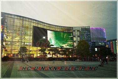 P10 all'aperto LED grande schermo SMD Full Color IP65 1920Hz risoluzione all'interno full color LED display