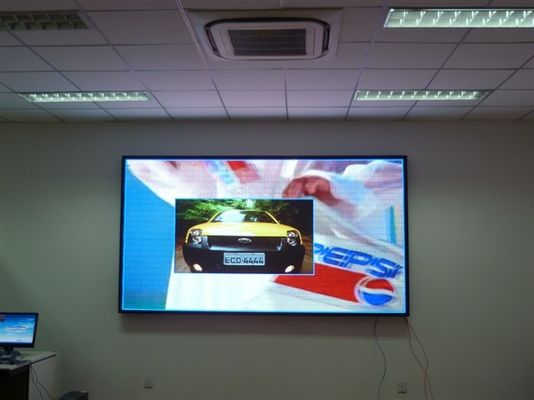 P4 Indoor Outdoor SMD2121 Scenario a LED Video Wall Screen 4mm a colori