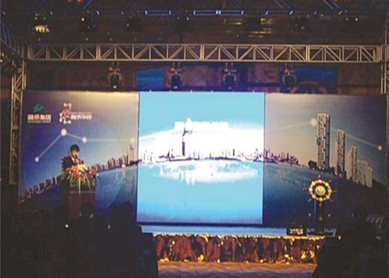 L'alto schermo dell'interno TV di colore pieno P1.875 P2.5 della definizione grande ha condotto lo schermo di visualizzazione della parete