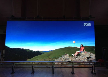 Display di cartelloni in alluminio a colori a LED per interni ad alta definizione per palchi e sale conferenze