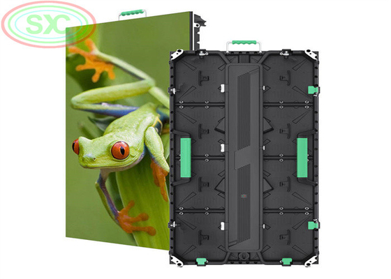 Display a LED con risoluzione 4k P3.91 all'interno