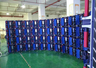SMD2121 P2.5 Standard 500x500mm Arredamento in alluminio a fusione a stampo morbido Indoor Full Color Haning LED Display