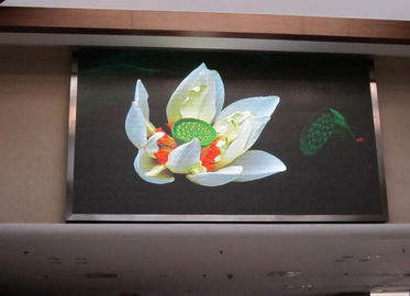 Display LED P5 all'interno Display a LED ad alta risoluzione Densità di pixel 43222 640mm x 640mm Displayboard a LED a colori