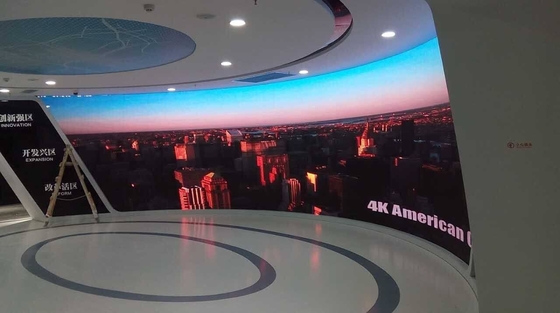 Epistar Indoor Full Color Advertising Display P5 LED Die-Cast Aluminum Screen Video Wall, luminosità 2500 Nits
