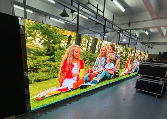 P5 di alta luminosità Chassis in alluminio a fusione stampata SMD2121 Rental LED Display 3 anni di garanzia