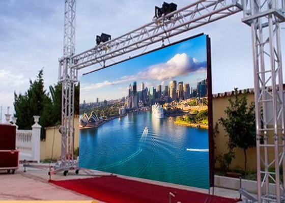 P5 64x32 Dot Matrix Outdoor Full Color LED Billboard, 2500 CD/mq, Alta luminosità