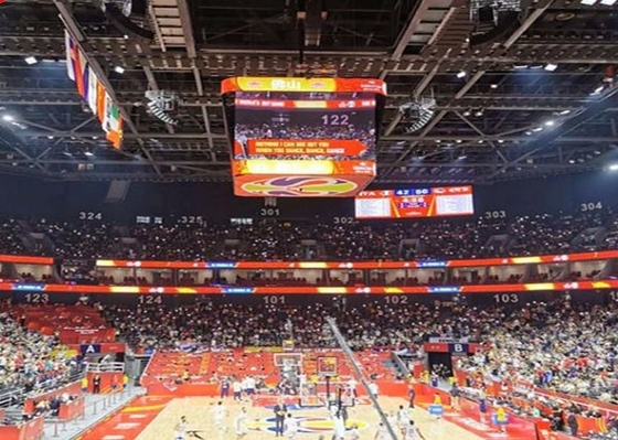 P10 Perimetro dello stadio Display LED a colori 3000Hz 1R1G1B 320x160mm