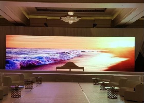 Prezzo buono Il livello dello schermo di rilievo di arte del LED 3840Hz rinfresca l'esposizione principale locativa dell'interno di colore pieno P2.5 SMD2020 in linea