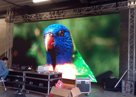 Screen in alluminio a fusione a stampa personalizzabile HD P2 Full Color LED Display LED Billboard Front/Back