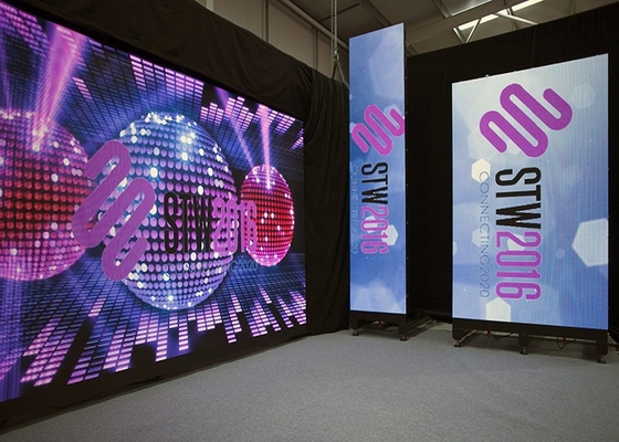 P2.5 Display LED a colori integrali in alluminio/noleggio per interni IP43 Cartellone pubblicitario 3D impermeabile