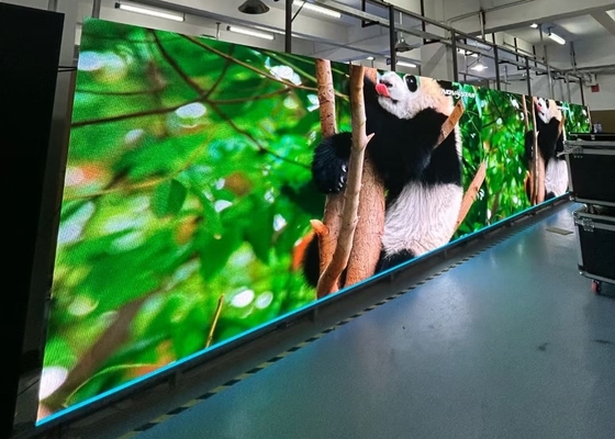 Grandi schermi di noleggio flessibili senza schermo 1/32 Scansione HD 1R1G1B P2.5mm LED Screen Board