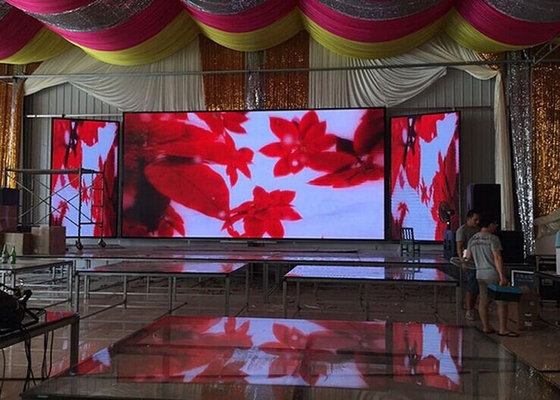 Display LED P3.91 esterno ad alta luminosità impermeabile 500*1000mm Grande schermo