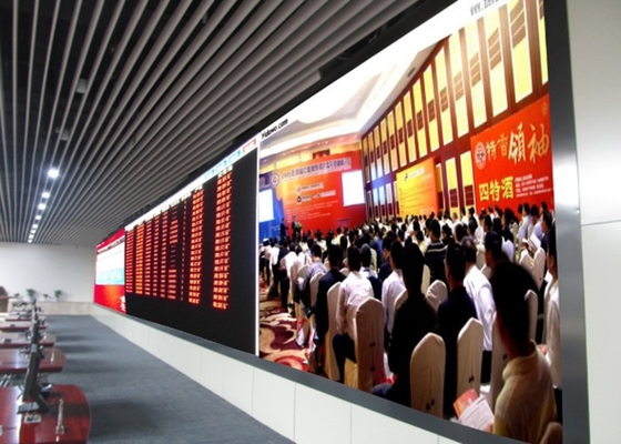 Dimensioni personalizzate P1.87 Display a LED montato su camion Centure Park Garanzia di 2 anni