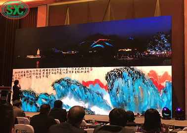 P2 Display a LED a colori interni, alimentazione media, densità di 250.000/m2