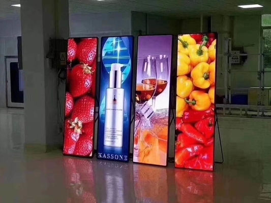 Display LED commerciale facile da installare con chip led SMD2121 e configurazione a colori 1R1G1B