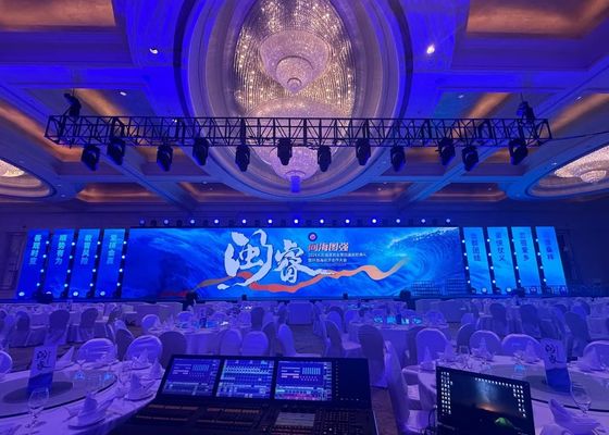 Disegni di affitto in alluminio a fusione a stampa Prezzi di fabbrica Disegni LED HD versatili per sale riunioni, chiese e matrimoni COB P1.25