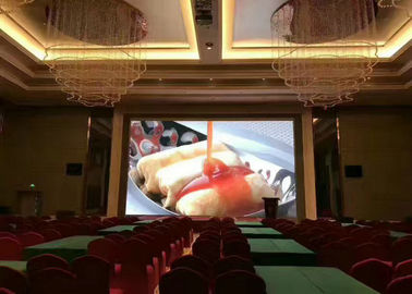 Display a LED a colori per la pubblicità all'interno con luminosità di 2500 nits