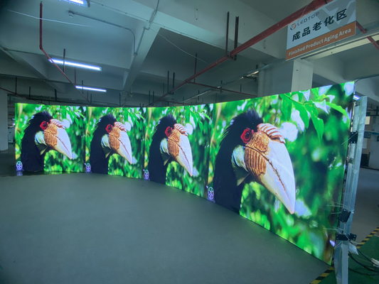 Display interno pubblicità schermo a LED P2.5 Alta frequenza di aggiornamento HD 160000 punti colore singolo e doppio senza fantasmi