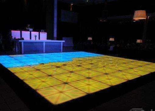 Full Color P10 LED Dance Floor Light 320*160mm Modulo di alluminio 1/4 Scan IP65 impermeabile