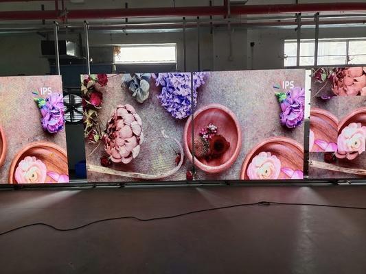 P2.5 Rental Advertising SMD LED Screen Risoluzione 64*64mm Ip34 alimentatore interno