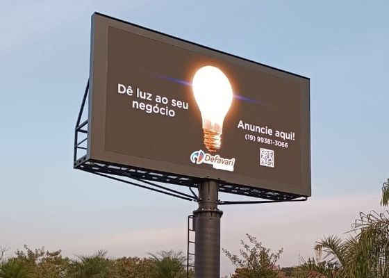 Prezzo buono Noleggio Display a LED a colori P8 all'aperto impermeabile IP65 DC5V 32*16 Risoluzione in linea