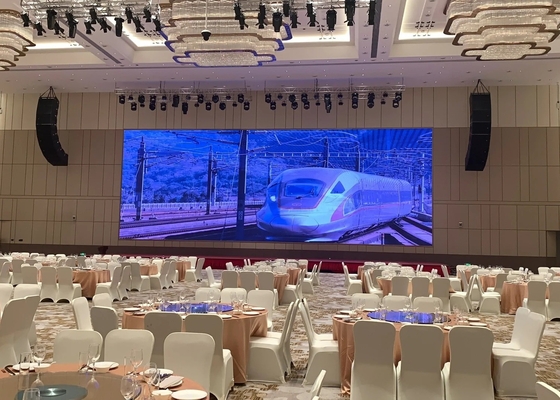P6 Outdoor Acque resistenti Full Color HD 27777 Dots/Sqm LED Die-Cast Aluminum Screen