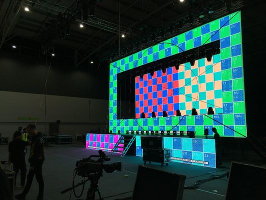 Armadio standard fisso per schermo LED RGB a colori SMD1515 P2.5 CoB, in alluminio pressofuso