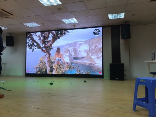Peso leggero HD Full Color Led Screen Video Wall Smd P3 Armadio di noleggio interno per palcoscenico
