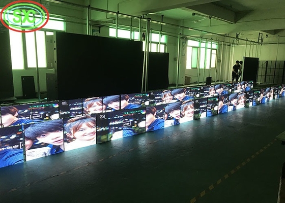 100000 ore di durata P3.91 Display di segnaletica per tende a rete a LED all'interno con densità di pixel 65410 e trasparenza chiara
