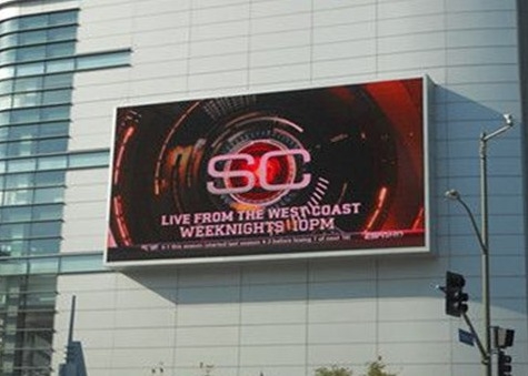 P4 Full Color Outdoor LED Screen in alluminio a fusione 2500 Nits Luminosità