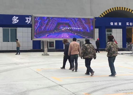 Adatto per stadi sportivi ed eventi sportivi Manutenzione frontale Grande angolo di visione P10 LED Video Wall HD