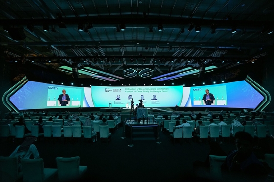 Energy- Exterior Multicolor LED Display con 65410 punti/mq Dot Density in 500*1000MM Cabinet Size