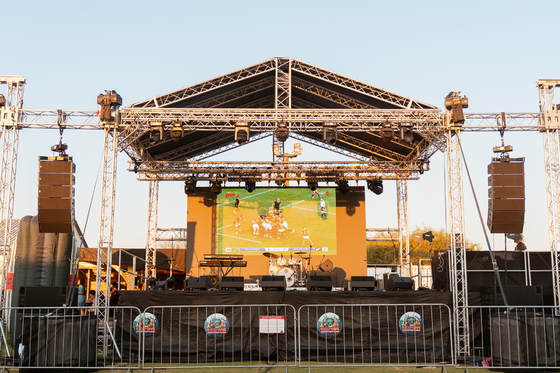 Energy- Exterior Multicolor LED Display con 65410 punti/mq Dot Density in 500*1000MM Cabinet Size