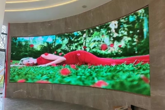 Display LED ad alta risoluzione P2.6 Indoor Full Color Display LED con 160000 pixel/m2 Sup2 500*500mm Dimensione del modulo