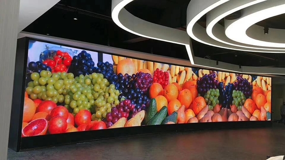 Display LED a colori interni P2.5 con e Consumo per noleggio con armadio super sottile e alta frequenza di aggiornamento 3840Hz