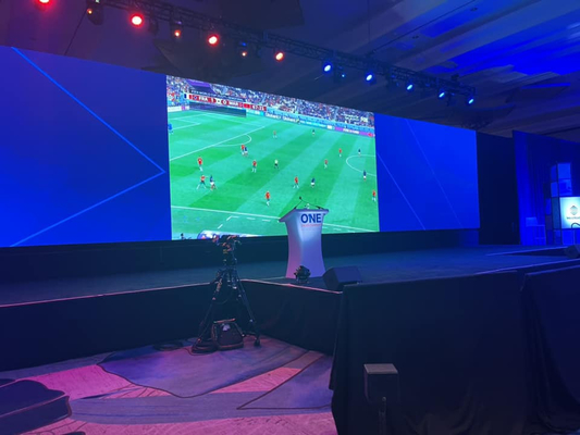 Display a LED a colori per eventi pubblicitari e video wall P4 ad alta densità con tecnologia di controllo avanzata e ampia compatibilità per immagini mozzafiato