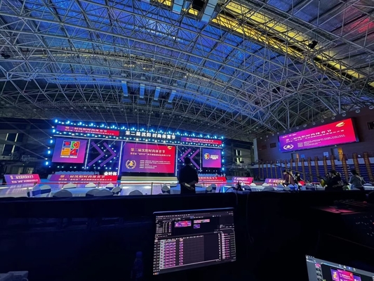 Display LED ad alta definizione a noleggio 27778 punti/quadratura Densità di pixel per stadio