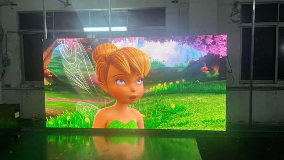Display LED a colori per stadi, aeroporti e centri commerciali