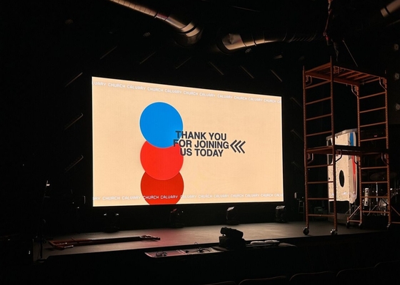 P4 Full Color Indoor LED Video Wall Screen 80*40 Modulo Risoluzione Cartelloni pubblicitari