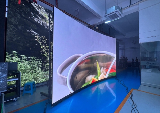 P4 Full Color Indoor LED Video Wall Screen 80*40 Modulo Risoluzione Cartelloni pubblicitari