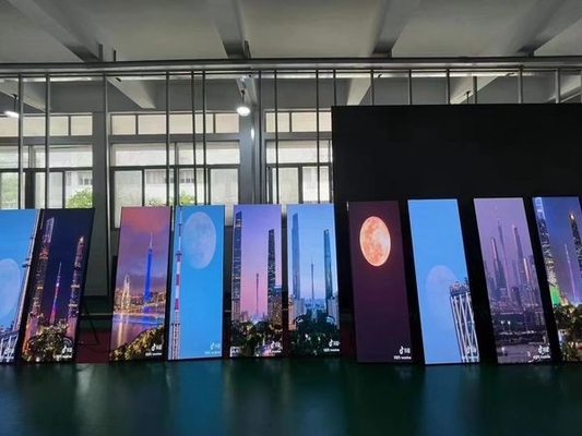 Display HD a LED P2.5 a colori piatti in piedi pubblicità 1/16 Parete di scansione