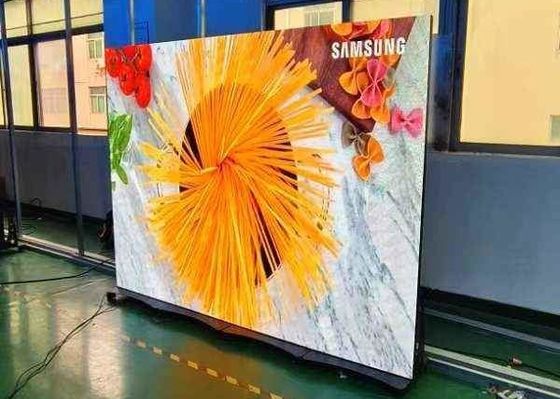 Prezzo buono Disegno in alluminio a fusione frontale P2.5 Digital LED Poster Stereo Mount Facile installazione in linea