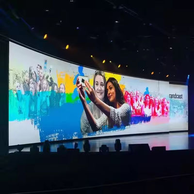 Display interno SMD LED P2 Small Pitch High Resolution HD Flexible Screen all'aperto