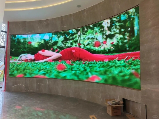 Modulo morbido ad alta luminosità HD P2.5 P3 P4 P5 interno LED fisso Flessibile Videowall cilindrico