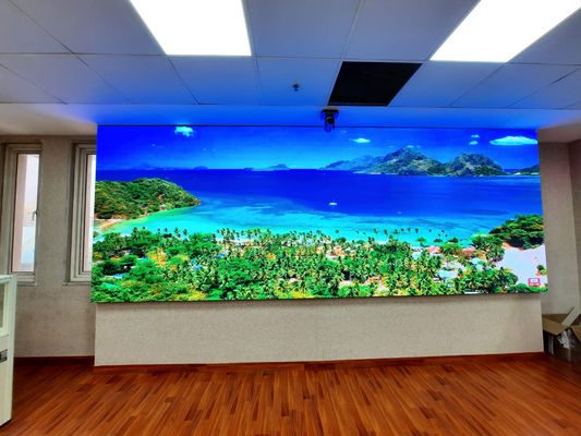 Screen di noleggio Piccolo passo P1.667 Indoor LED Display 1/30 Scansione a colori completi Screen indoor full color led display