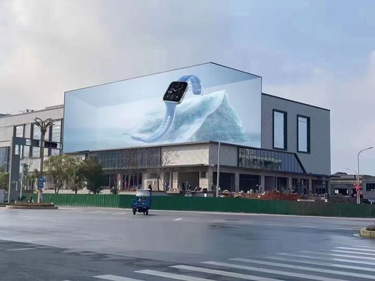 La pubblicità all'aperto P5 ha condotto l'esposizione